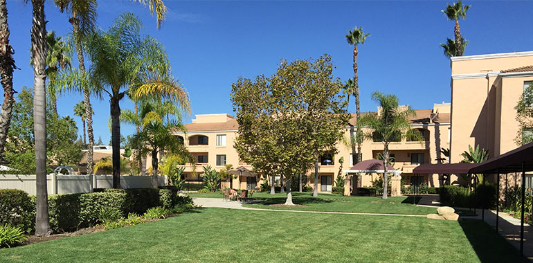 senior-living-in-Escondido